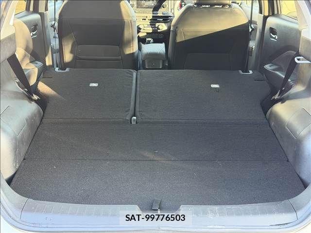 Nissan AURA 2021-11 7215075-26
