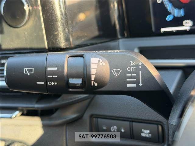 Nissan AURA 2021-11 7215075-29