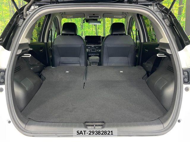 Nissan AURA 2022-01 7215079-10