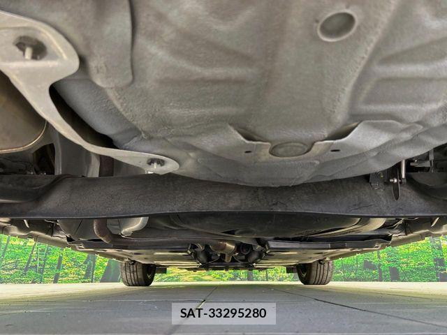 Nissan AURA 2022-03 7215082-18