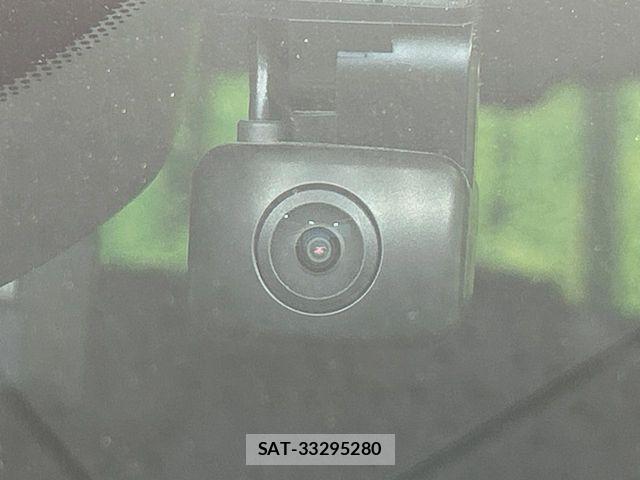 Nissan AURA 2022-03 7215082-6