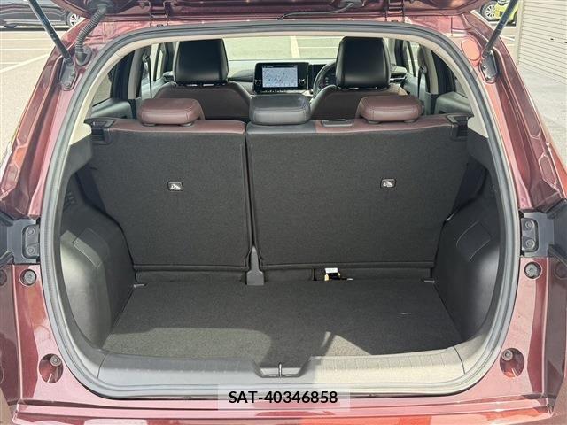 Nissan AURA 2022-06 7215090-17