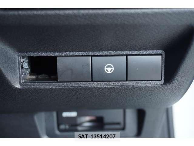 Nissan AURA 2021-09 7215078-14