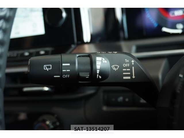 Nissan AURA 2021-09 7215078-16