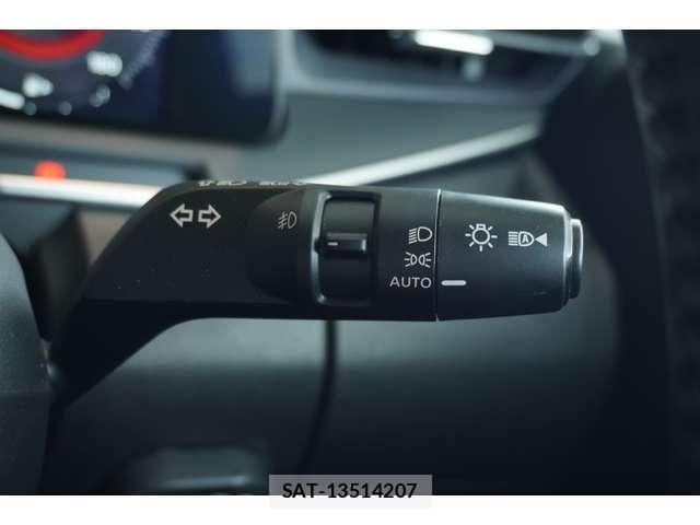 Nissan AURA 2021-09 7215078-28