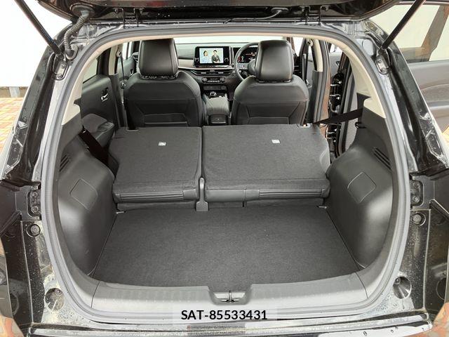 Nissan AURA 2024-04 7215117-13