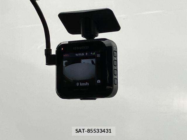 Nissan AURA 2024-04 7215117-19