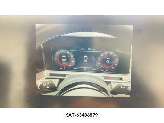 Nissan AURA 2022-10 7215098-11