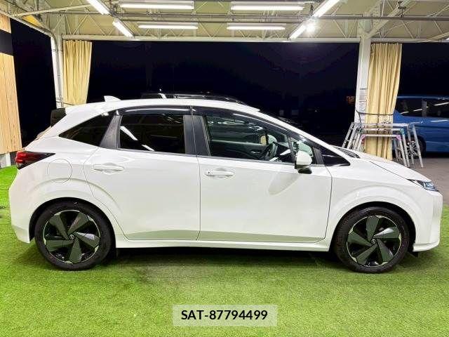 Nissan AURA 2021-12 7249856-14