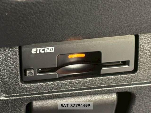 Nissan AURA 2021-12 7249856-8