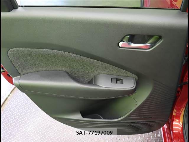 Nissan AURA 2022-01 7249870-24