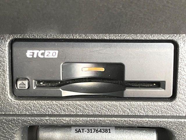Nissan AURA 2022-10 7249868-6