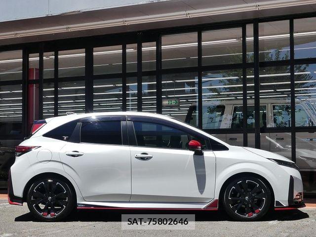 Nissan AURA 2022-07 7249860-6