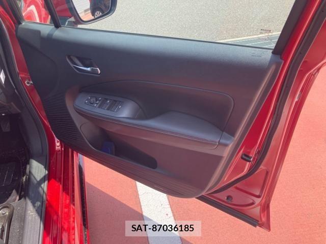 Nissan AURA 2024-06 7325789-7