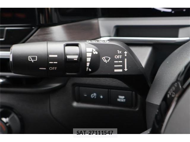 Nissan AURA 2024-11 7325785-24