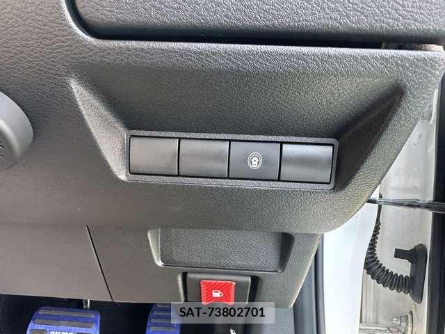 Nissan AURA 2023-01 7325791-15