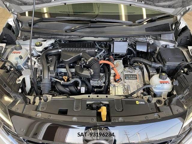 Nissan AURA 2022-06 7356923-17