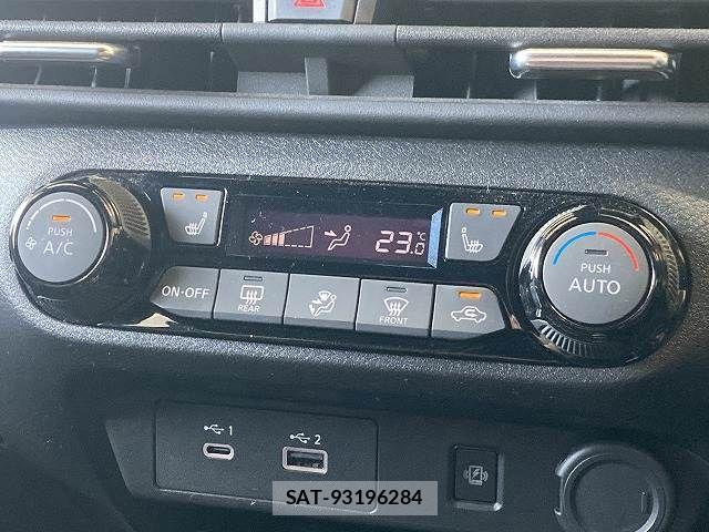 Nissan AURA 2022-06 7356923-7