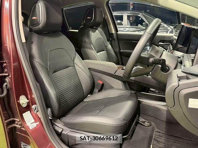 Nissan AURA 2022-01 7356930-9