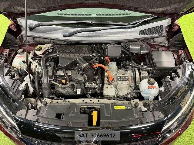 Nissan AURA 2022-01 7356930-17