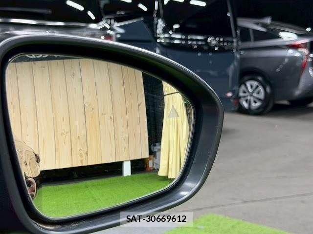 Nissan AURA 2022-01 7356930-7