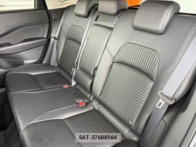 Nissan AURA 2022-01 7356937-18