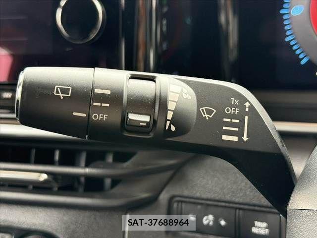 Nissan AURA 2022-01 7356937-26