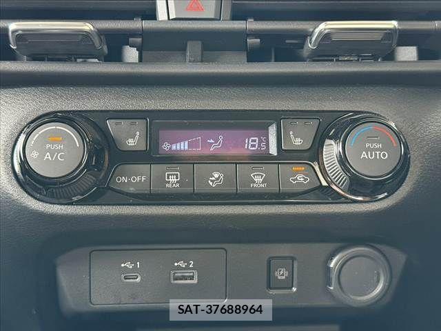 Nissan AURA 2022-01 7356937-28