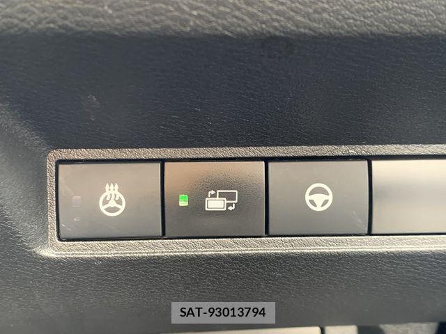 Nissan AURA 2021-08 7356938-11