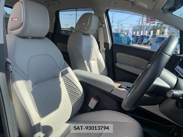 Nissan AURA 2021-08 7356938-17