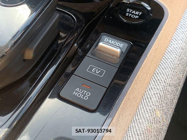 Nissan AURA 2021-08 7356938-7