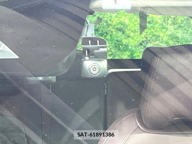 Nissan AURA 2022-01 7356932-4