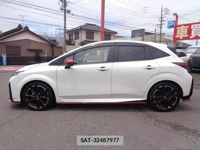 Nissan AURA 2023-05 7356926-7