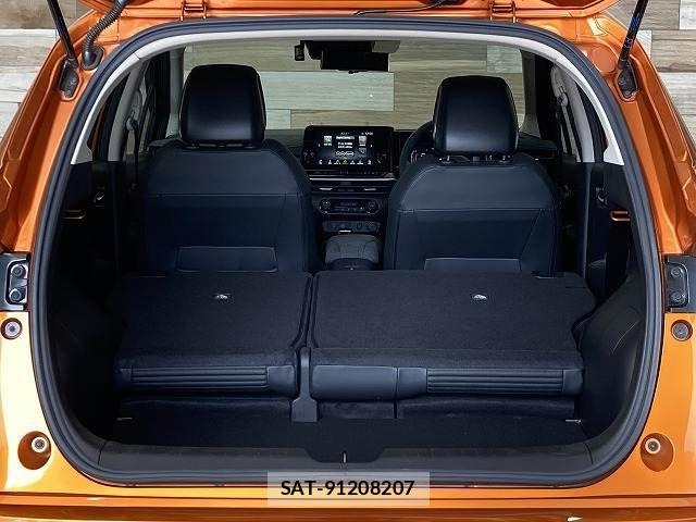 Nissan AURA 2021-08 7356929-13