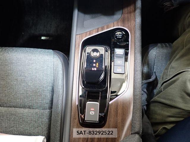 Nissan AURA 2022-07 7356919-17