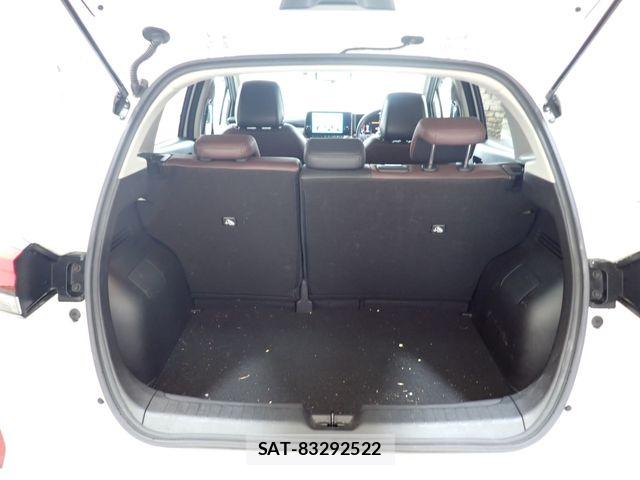 Nissan AURA 2022-07 7356919-25