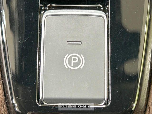 Nissan AURA 2023-09 7391425-6