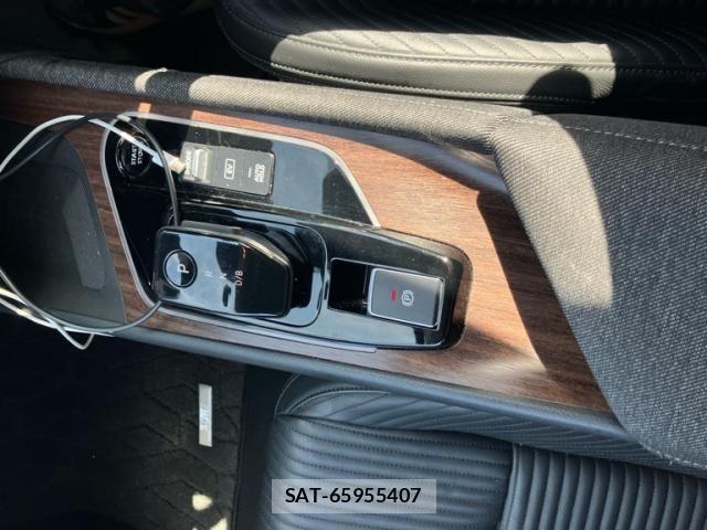 Nissan AURA 2021-08 7391429-18