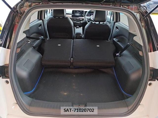 Nissan AURA 2023-04 7391420-26