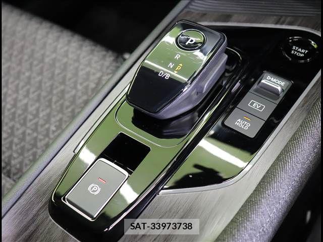 Nissan AURA 2025-05 7453043-11