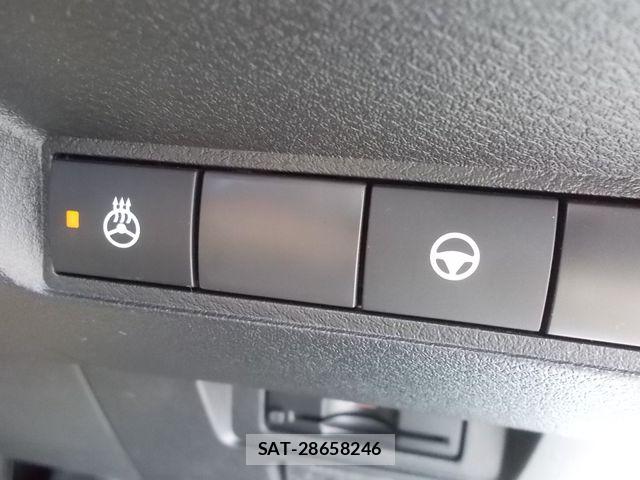 Nissan AURA 2022-05 7453051-13