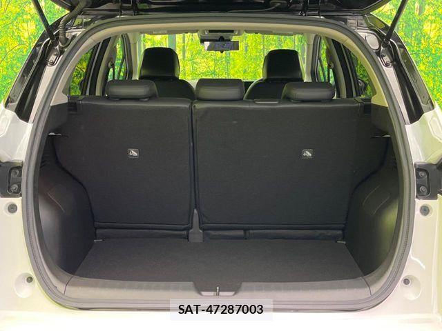 Nissan AURA 2023-10 7499626-10