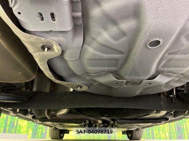 Nissan AURA 2023-01 7561851-17