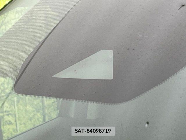 Nissan AURA 2023-01 7561851-3