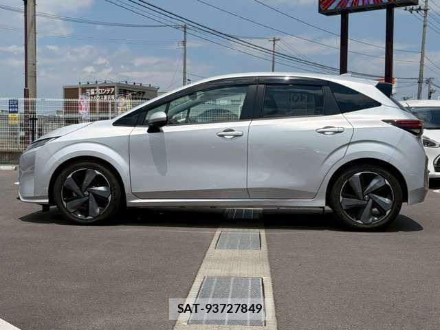 Nissan AURA 2021-11 7615127-17