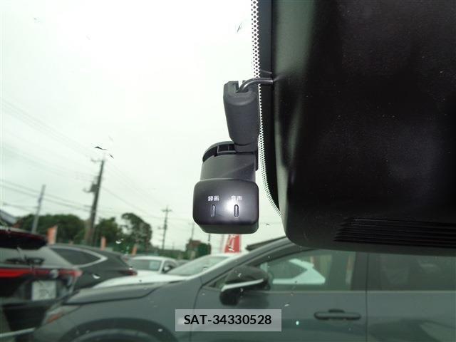 Nissan AURA 2022-03 7615125-19