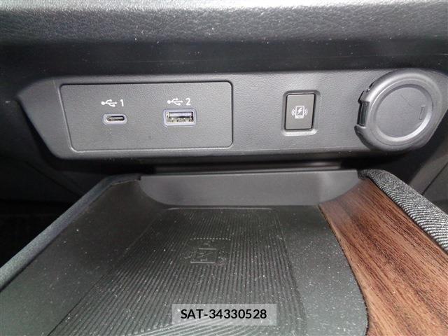 Nissan AURA 2022-03 7615125-25
