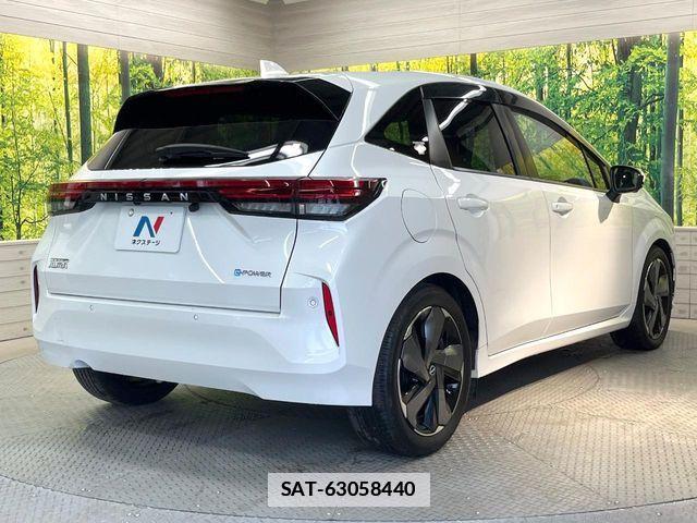 Nissan AURA 2021-11 7721082-16