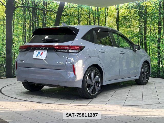 Nissan AURA 2023-06 7782757-17