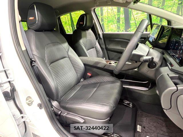Nissan AURA 2024-05 7782778-7